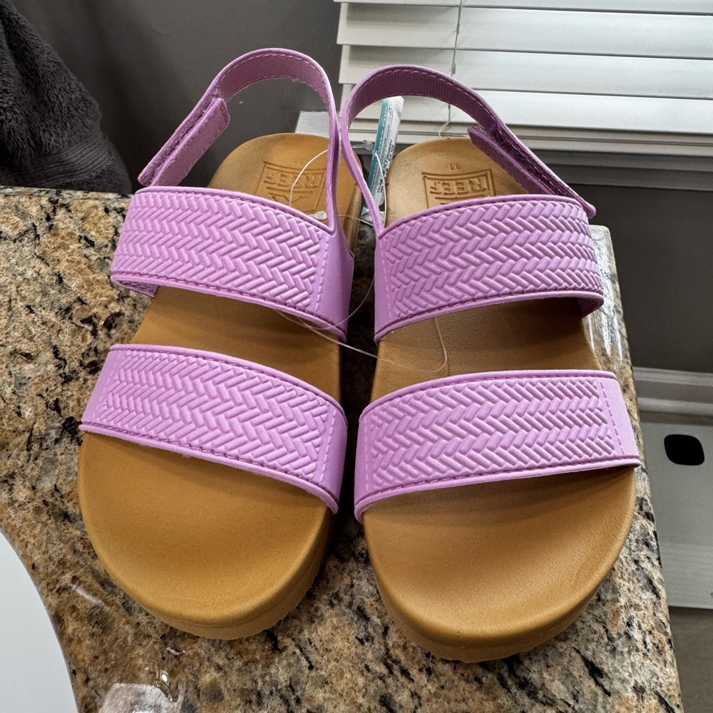 🩴🆕Reef Lavendar/Taffy Little Water Vista Sandals, Size 11🩴